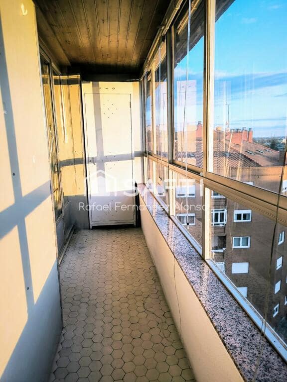 3 soverom Leilighet til salgs i Leon by - € 185 000 (Ref: 9174214)