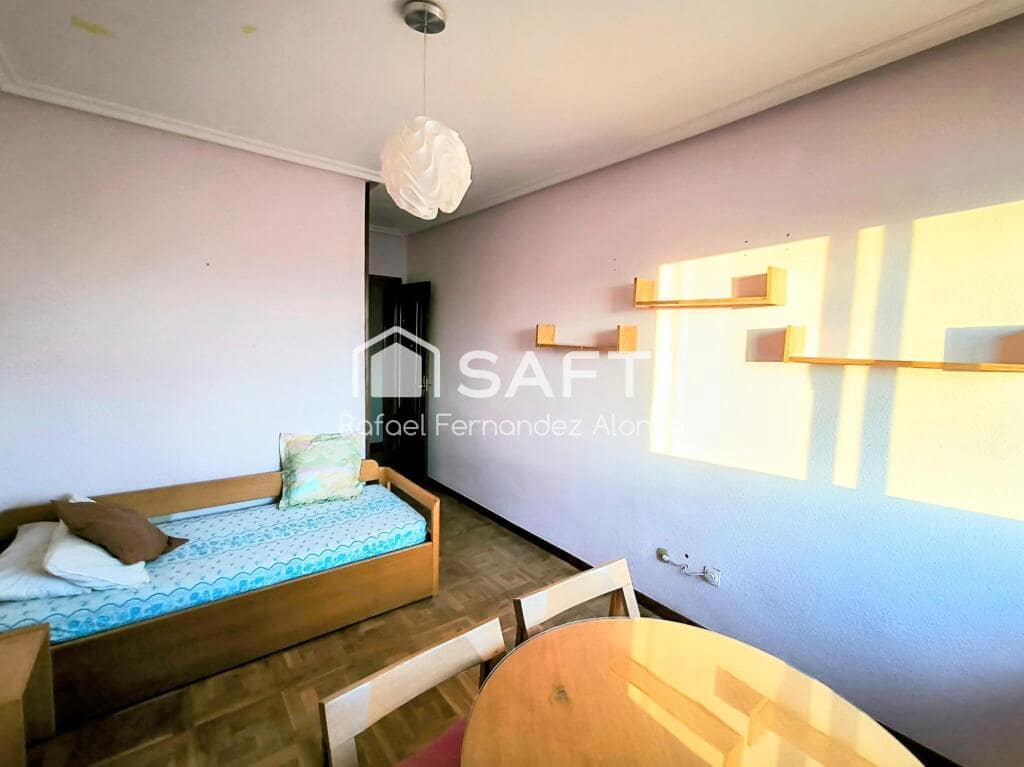 3 soverom Leilighet til salgs i Leon by - € 185 000 (Ref: 9174214)