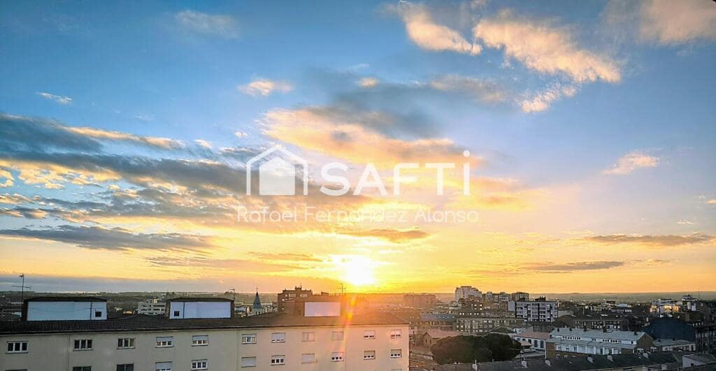 3 soverom Leilighet til salgs i Leon by - € 185 000 (Ref: 9174214)