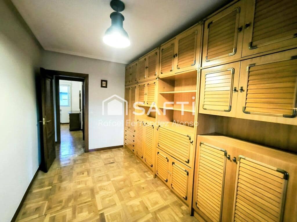 3 soverom Leilighet til salgs i Leon by - € 185 000 (Ref: 9174214)