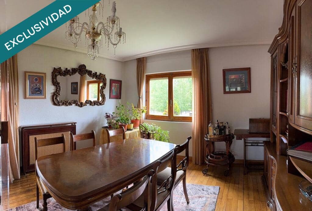 5 soveværelse Villa til salg i Sariegos med garage - € 310.000 (Ref: 9174227)