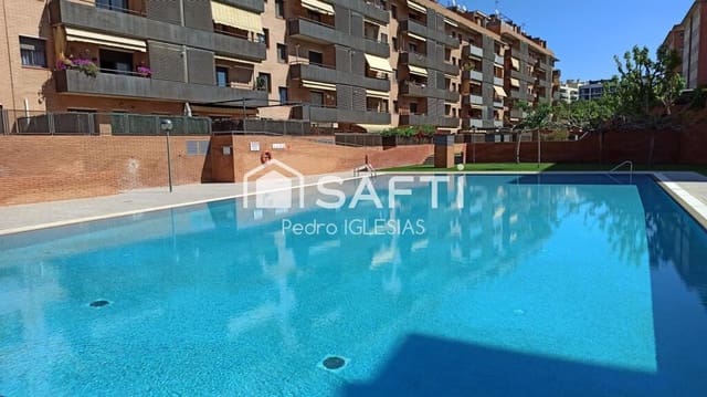 4 soveværelse Lejlighed til salg i Sant Feliu de Llobregat med swimmingpool - € 670.000 (Ref: 9174231)