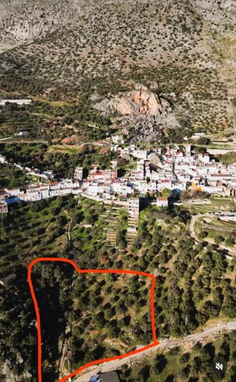 Grunde uden byggetilladelser til salg i Benaojan - € 36.000 (Ref: 9174238)