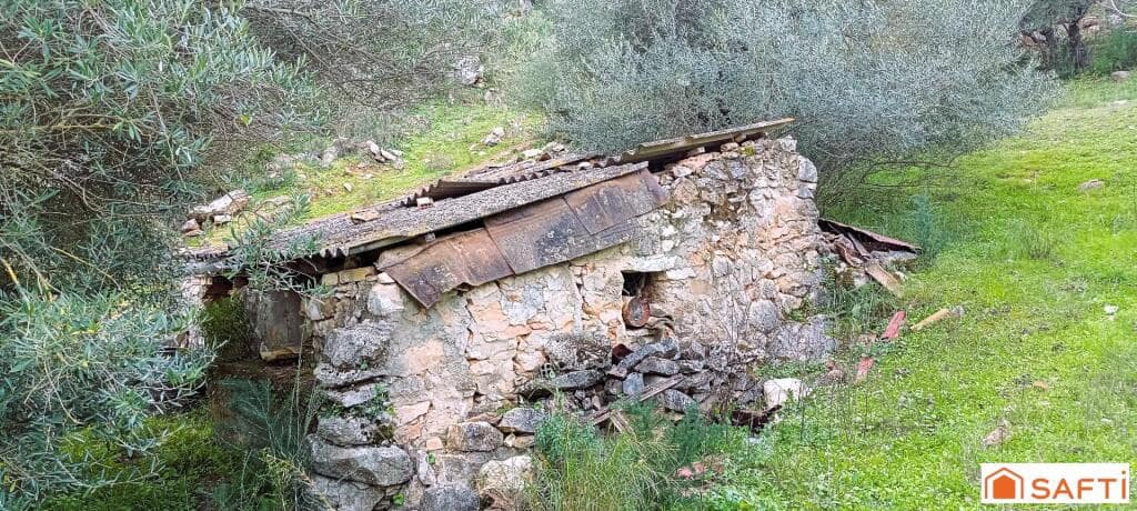 Grunde uden byggetilladelser til salg i Benaojan - € 36.000 (Ref: 9174238)