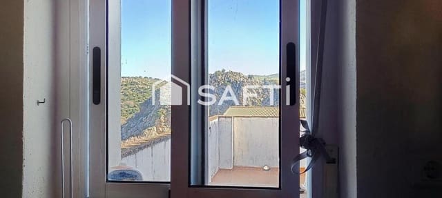 2 makuuhuone Rivitalo myytävänä paikassa Benaoján - 55 000 € (Ref: 9174240)