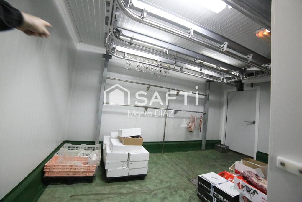 Erhverv til salg i Ronda med garage - € 590.000 (Ref: 9174246)