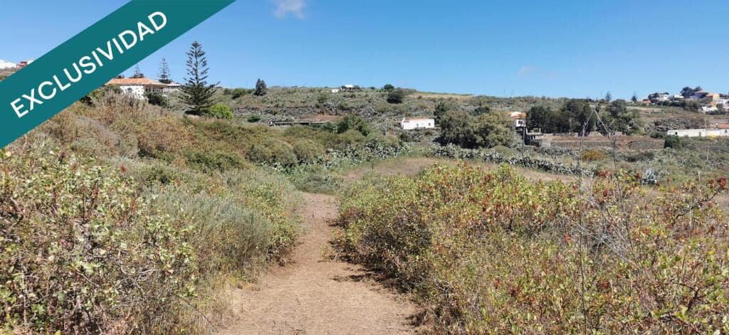 Grunde uden byggetilladelser til salg i Las Palmas de Gran Canaria - € 69.000 (Ref: 9174296)