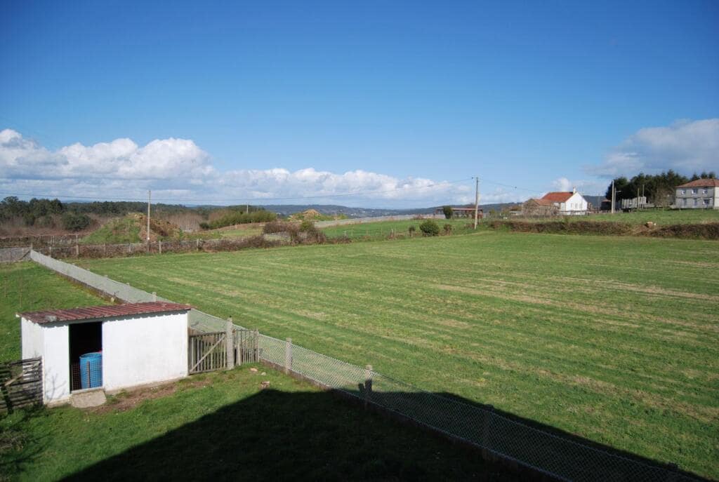 3 bedroom Villa for sale in A Estrada with garage - € 213,500 (Ref: 9174301)