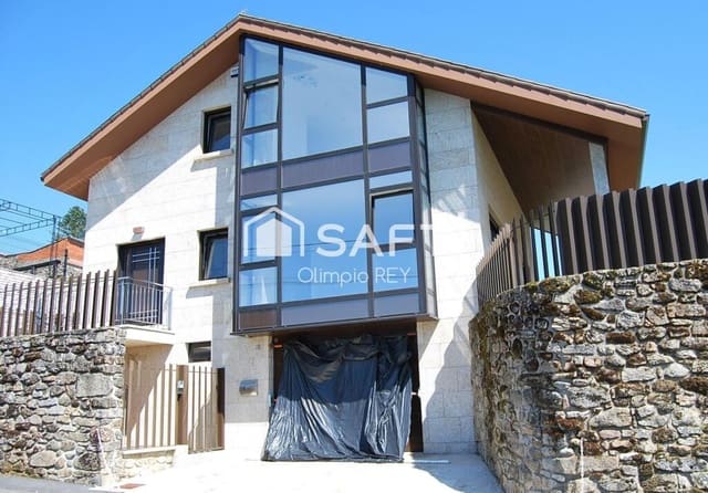5 soveværelse Villa til salg i Cambados med garage - € 650.000 (Ref: 9174307)