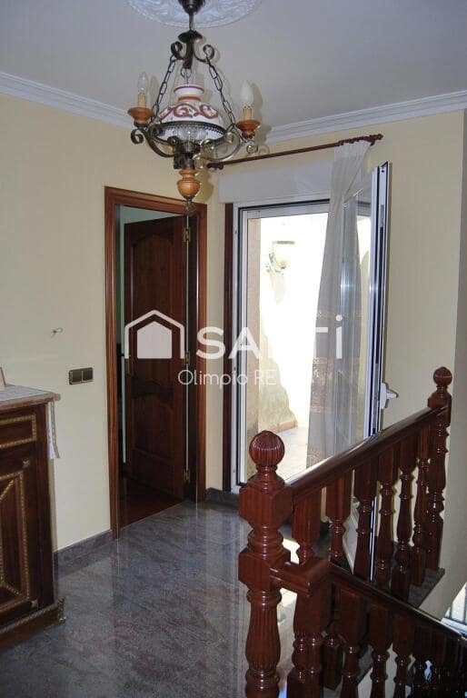 7 soveværelse Villa til salg i Vilagarcia de Arousa - € 590.000 (Ref: 9174310)