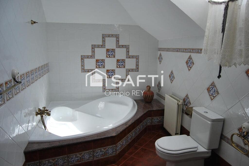 7 soveværelse Villa til salg i Vilagarcia de Arousa - € 590.000 (Ref: 9174310)