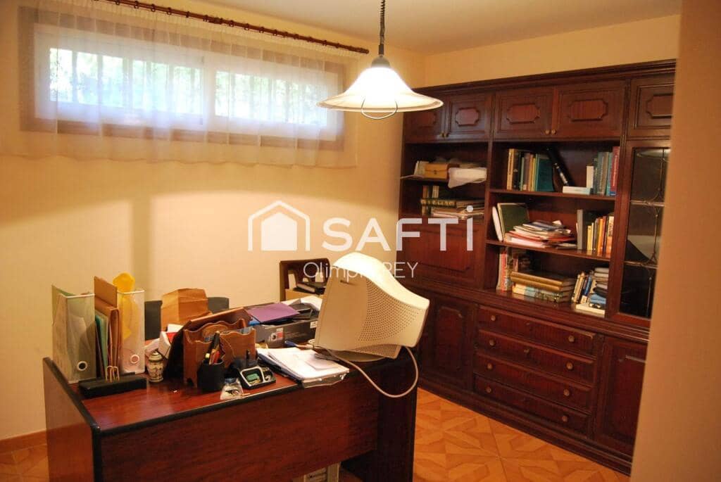 7 soveværelse Villa til salg i Vilagarcia de Arousa - € 590.000 (Ref: 9174310)