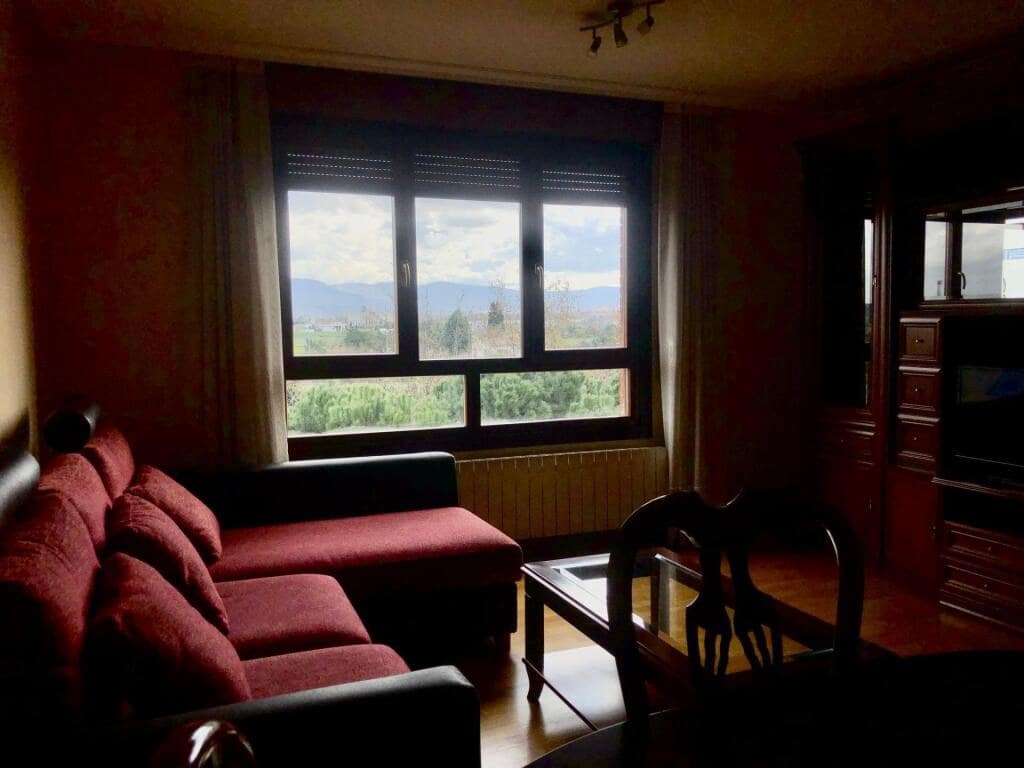 3 soveværelse Lejlighed til salg i Logrono med swimmingpool garage - € 340.000 (Ref: 9174314)