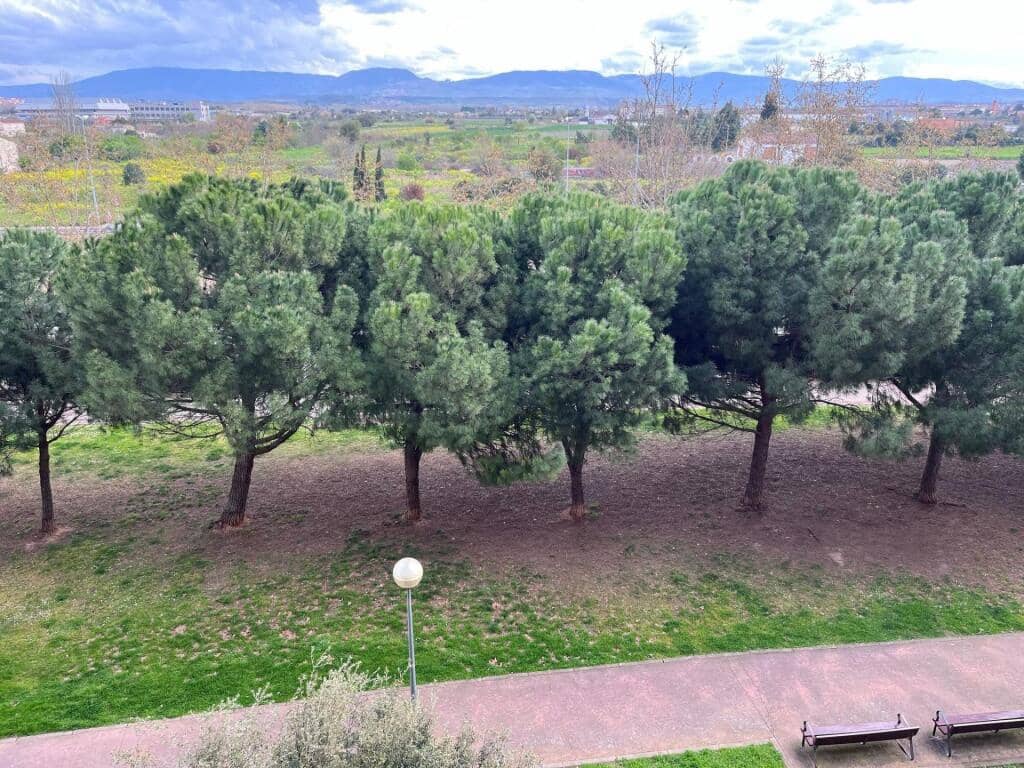 3 soveværelse Lejlighed til salg i Logrono med swimmingpool garage - € 340.000 (Ref: 9174314)