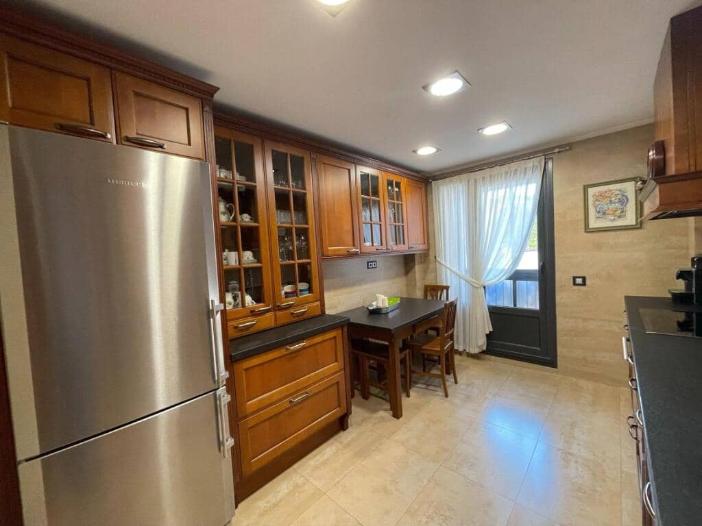 5 soveværelse Lejlighed til salg i Valladolid by med garage - € 850.000 (Ref: 9174318)