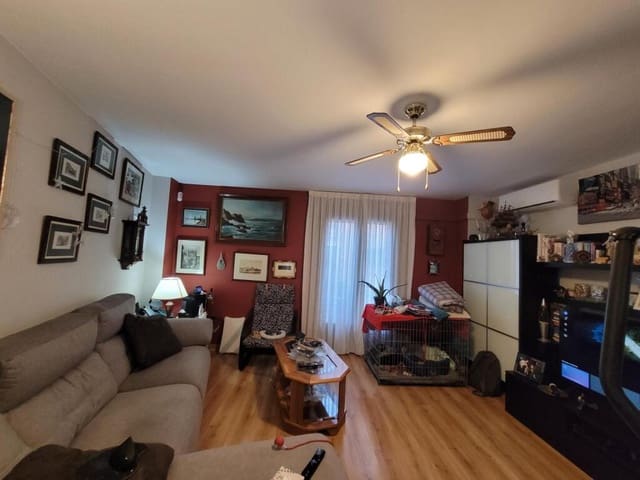 3 bedroom Apartment for sale in Santovenia de Pisuerga with garage - € 176,000 (Ref: 9174320)