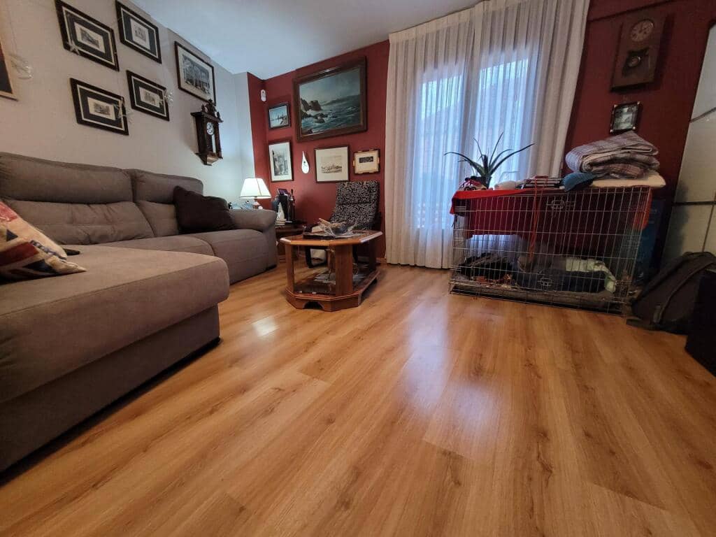 3 soveværelse Lejlighed til salg i Santovenia de Pisuerga med garage - € 176.000 (Ref: 9174320)