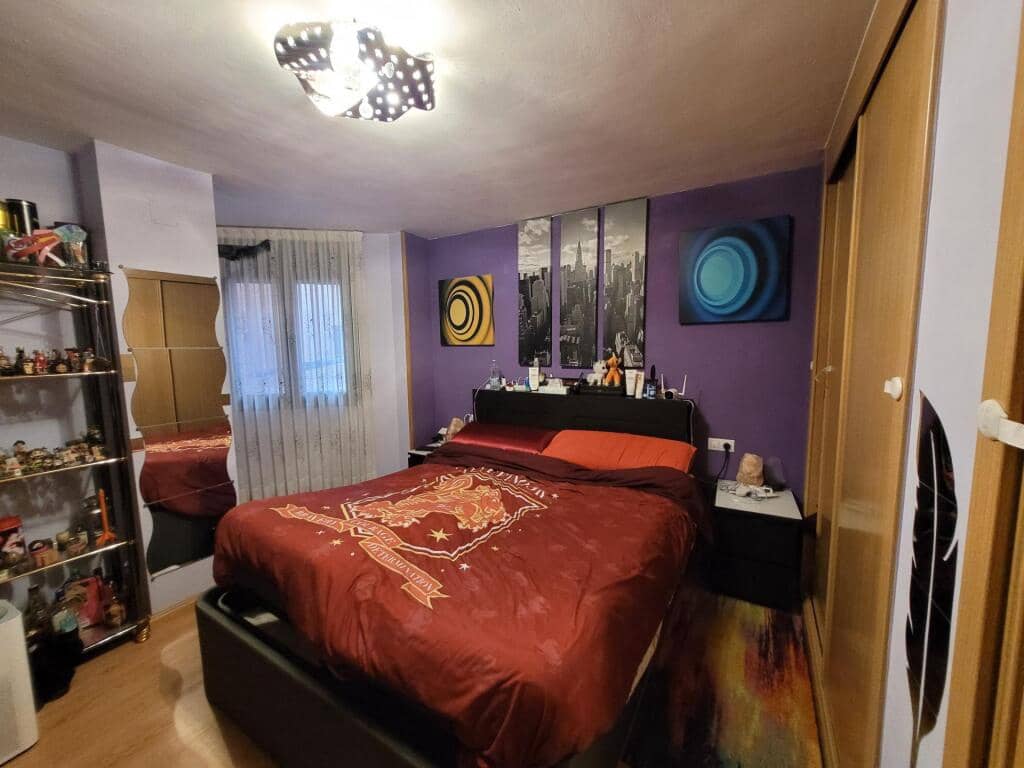 3 soveværelse Lejlighed til salg i Santovenia de Pisuerga med garage - € 176.000 (Ref: 9174320)