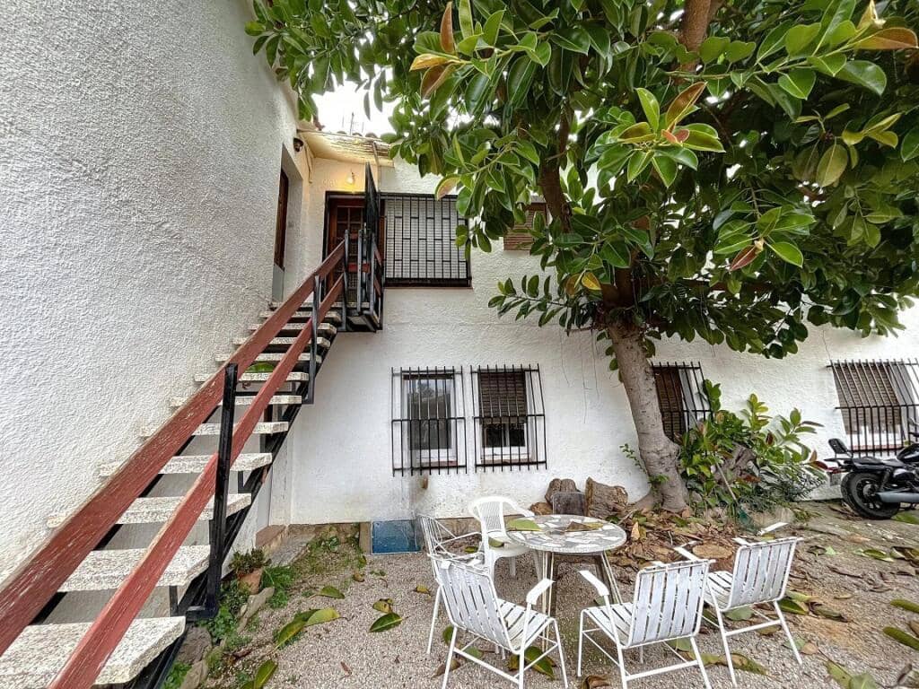 6 bedroom Villa for sale in Roda de Bara - € 260,000 (Ref: 9174336)