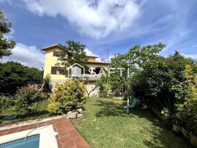 6 soveværelse Finca/Landehus til salg i La Bisbal del Penedès med swimmingpool garage - € 365.000 (Ref: 9174337)