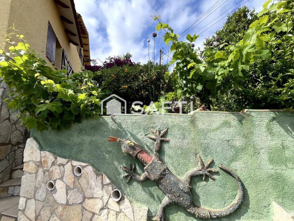 6 soveværelse Finca/Landehus til salg i La Bisbal del Penedes med swimmingpool garage - € 365.000 (Ref: 9174337)