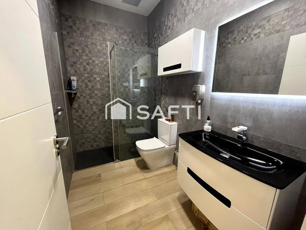 10 soverom Villa til salgs i Cubelles med svømmebasseng garasje - € 835 000 (Ref: 9174338)