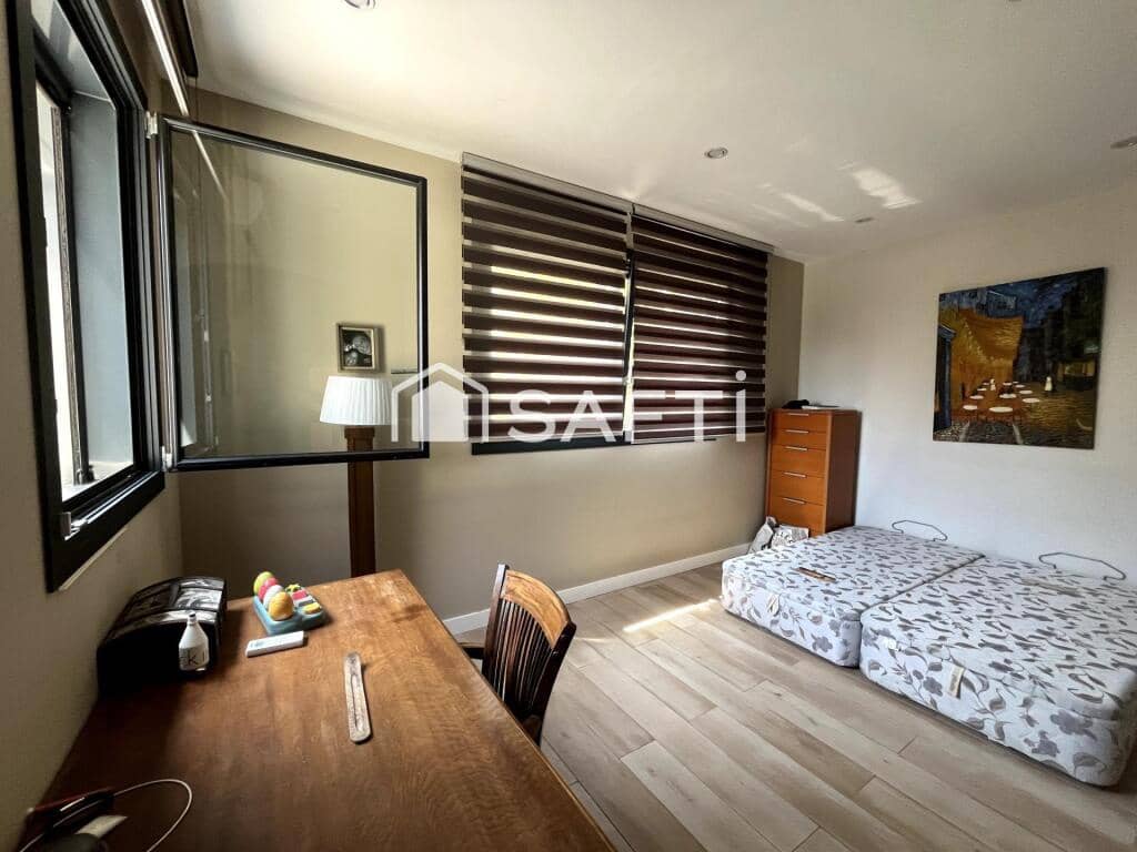 10 soverom Villa til salgs i Cubelles med svømmebasseng garasje - € 835 000 (Ref: 9174338)