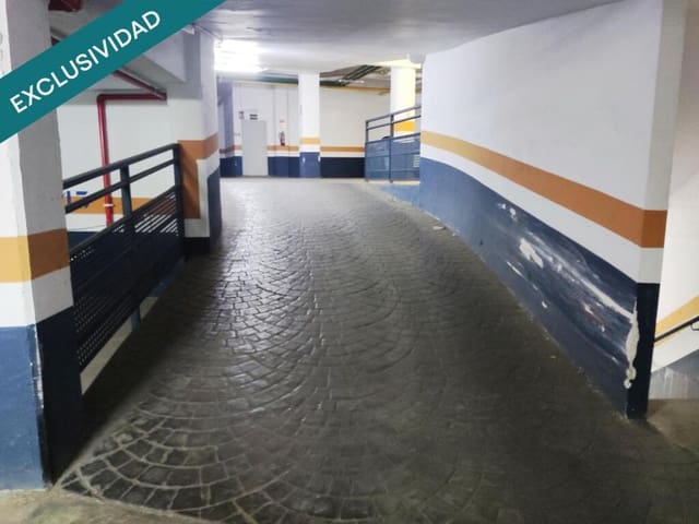 Garage in vendita in Castellar-L'Oliveral, Valencia città - 18.500 € (Rif: 9174344)