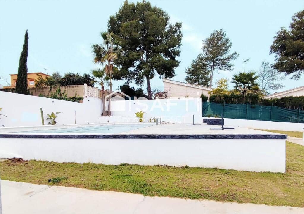 3 soveværelse Villa til salg i Turis med swimmingpool - € 285.000 (Ref: 9174345)