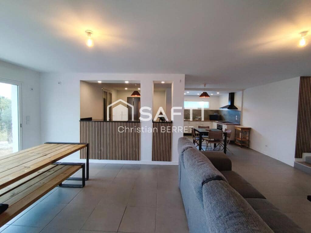 3 soveværelse Villa til salg i Turis med swimmingpool - € 285.000 (Ref: 9174345)