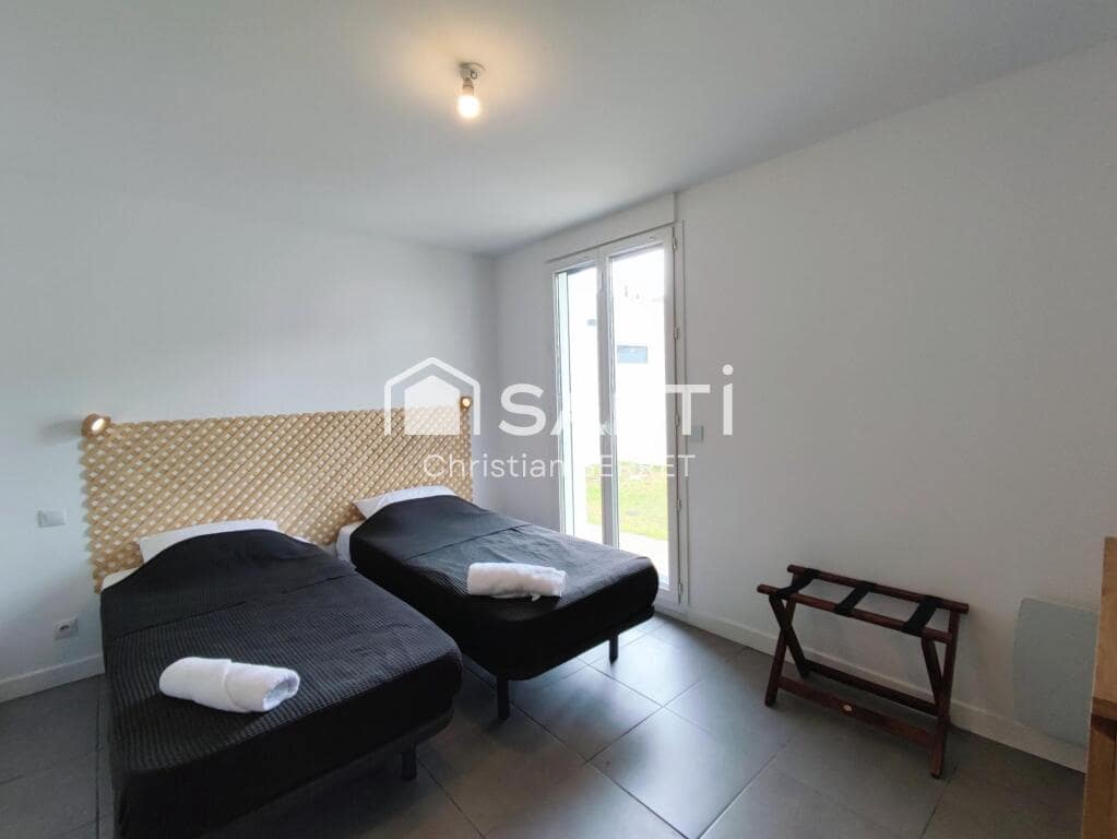 3 soveværelse Villa til salg i Turis med swimmingpool - € 285.000 (Ref: 9174345)