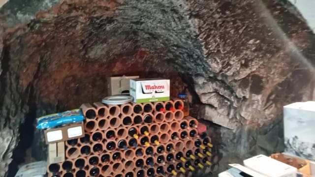 3 bedroom Finca/Country House for sale in Navahermosa - € 299,000 (Ref: 9174358)