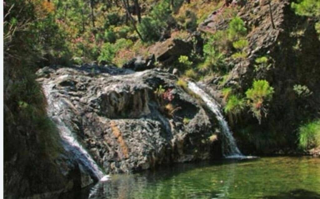 3 soveværelse Finca/Landehus til salg i Genalguacil med garage - € 99.000 (Ref: 9174373)