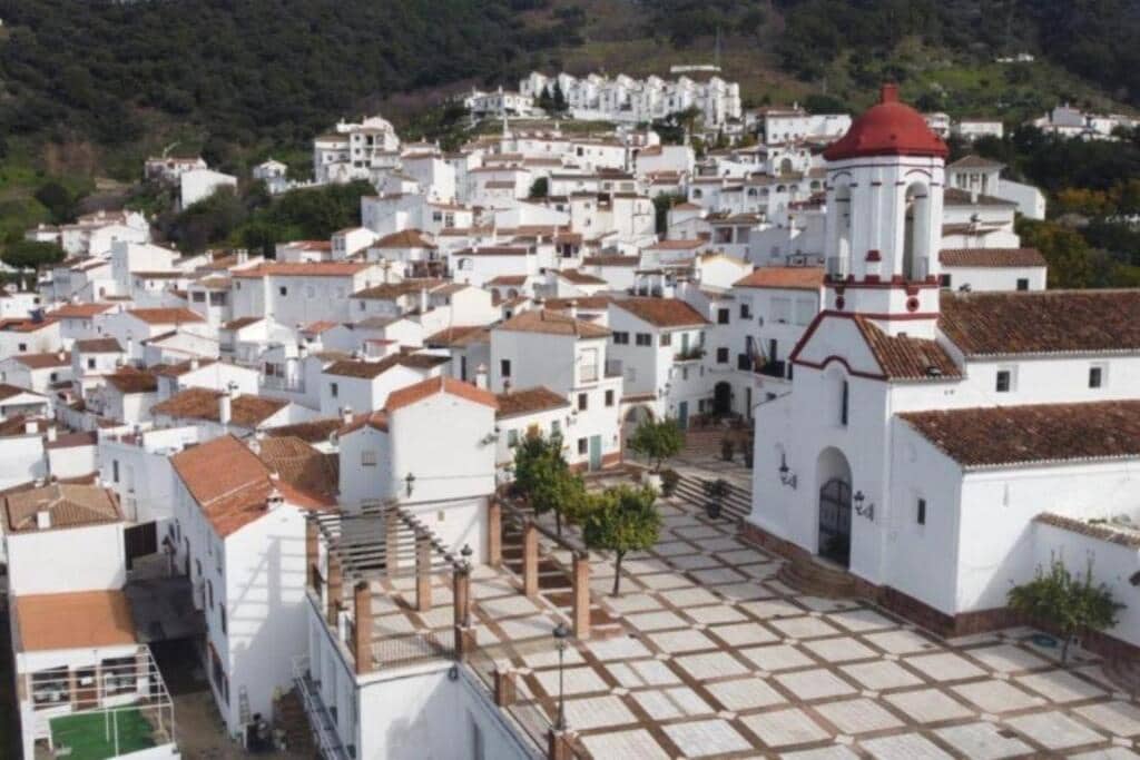 3 soveværelse Finca/Landehus til salg i Genalguacil med garage - € 99.000 (Ref: 9174373)