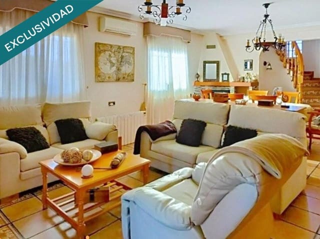 6 soverom Finca/Herregård til salgs i Chiva med svømmebasseng - € 298 000 (Ref: 9174377)