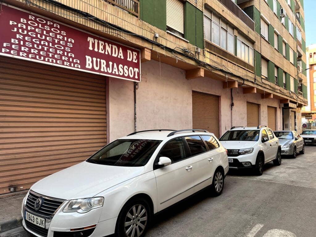 Comercial para venda em Burjassot - 199 000 € (Ref: 9174379)