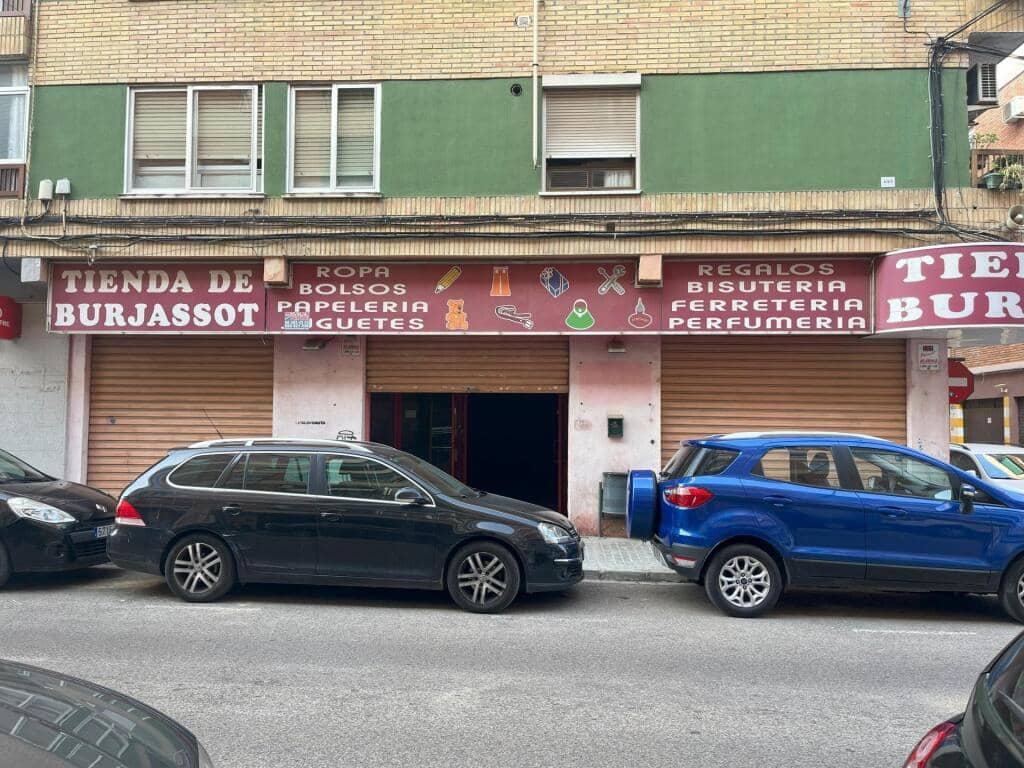 Comercial para venda em Burjassot - 199 000 € (Ref: 9174379)