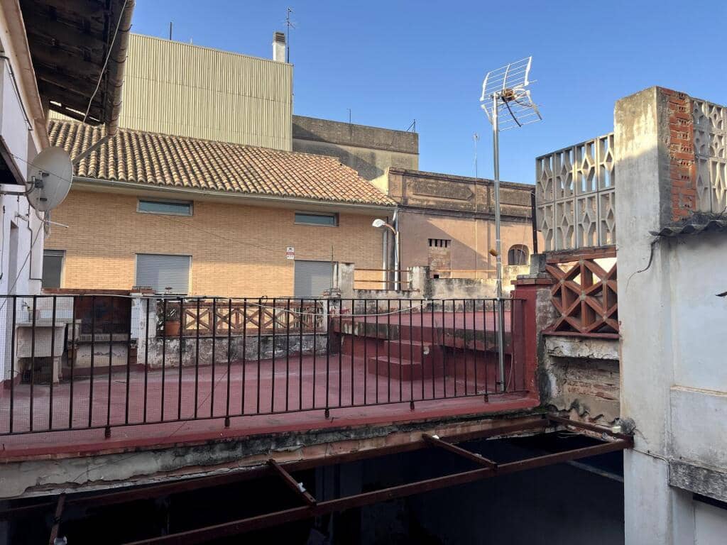 11 soveværelse Rækkehus til salg i Moncada - € 463.500 (Ref: 9174383)