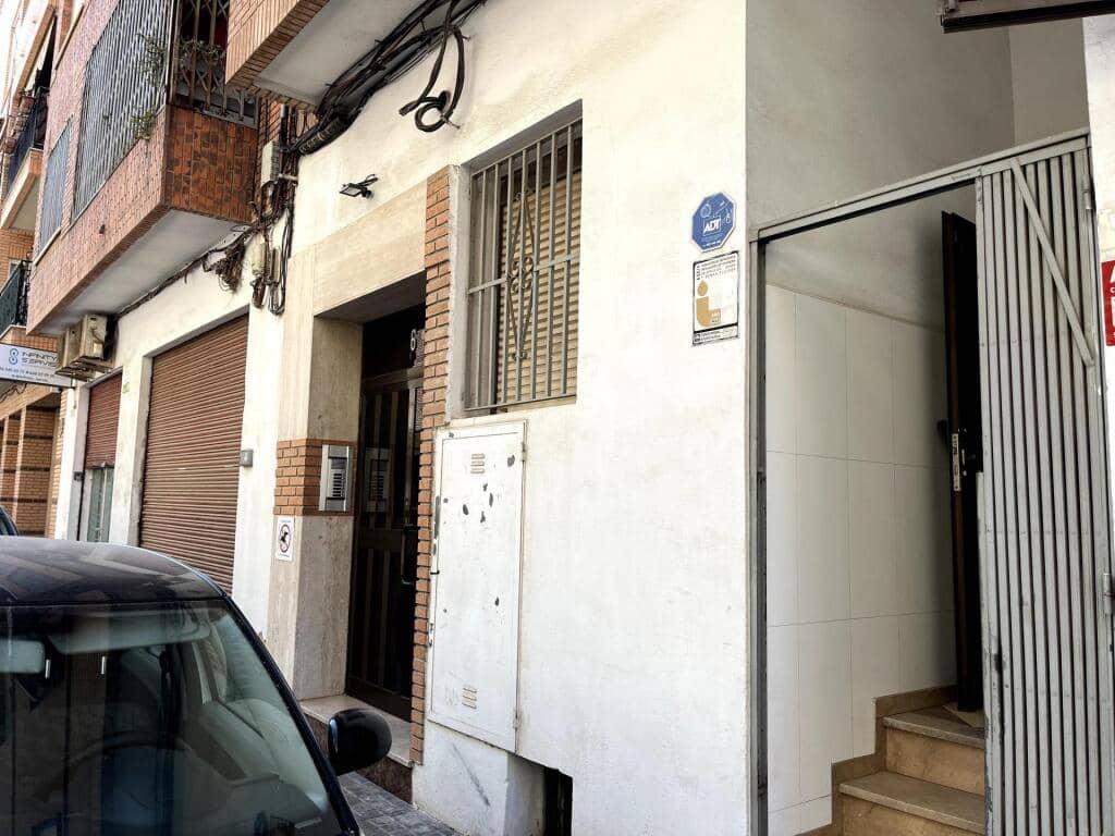 Kommersiell til salgs i Tavernes Blanques - € 240 000 (Ref: 9174384)