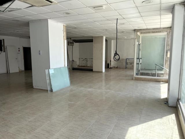 Commercial for rent in Tavernes Blanques - € 1,200 (Ref: 9174385)