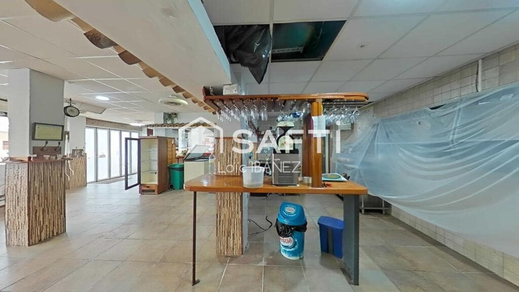 Commercial for sale in Oliva - € 380,000 (Ref: 9174415)