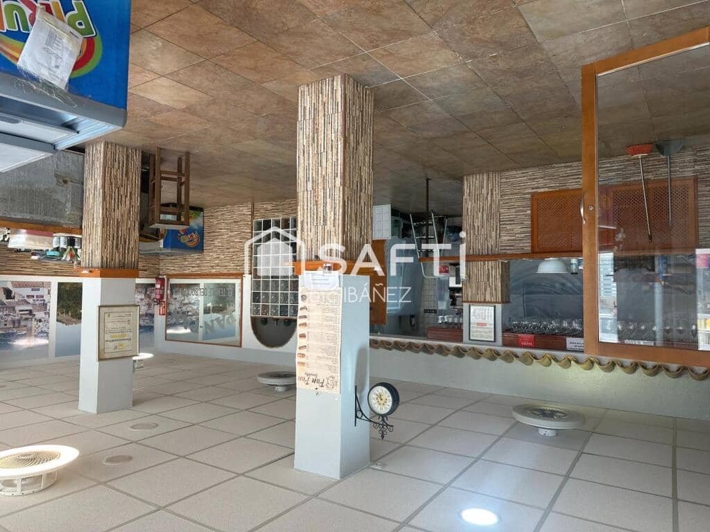 Commercial for sale in Oliva - € 380,000 (Ref: 9174415)