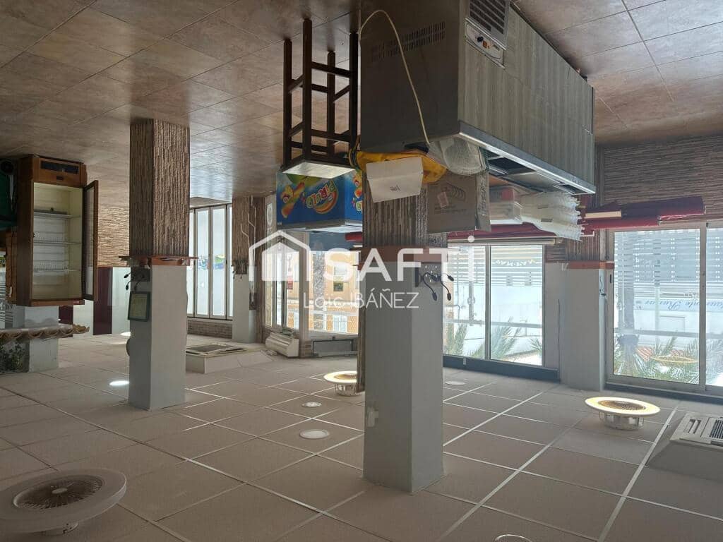 Commercial for sale in Oliva - € 380,000 (Ref: 9174415)