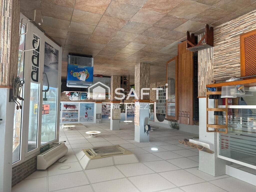 Commercial for sale in Oliva - € 380,000 (Ref: 9174415)