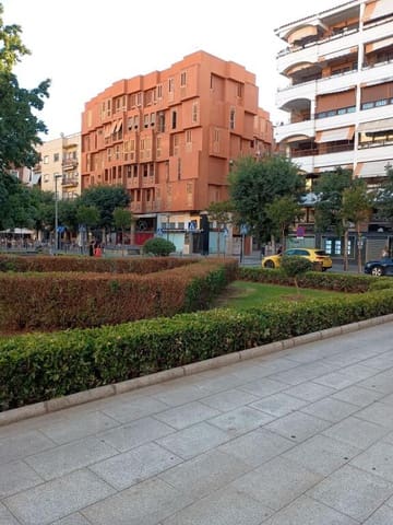 Garage till salu i Ctra. Sevilla - Los Montitos, Badajoz stad - 19 000 € (Ref: 9174420)