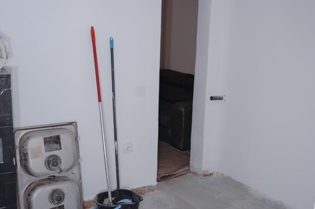 Commerciale in vendita in Badalona - 49.600 € (Rif: 9174427)