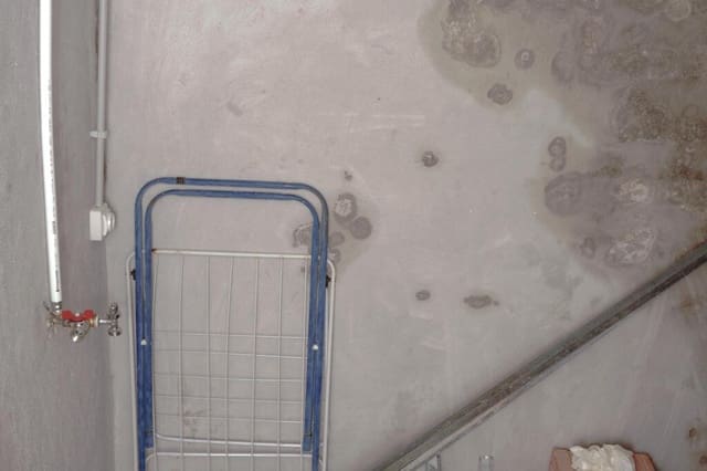 Commerciale in vendita in Badalona - 49.600 € (Rif: 9174427)