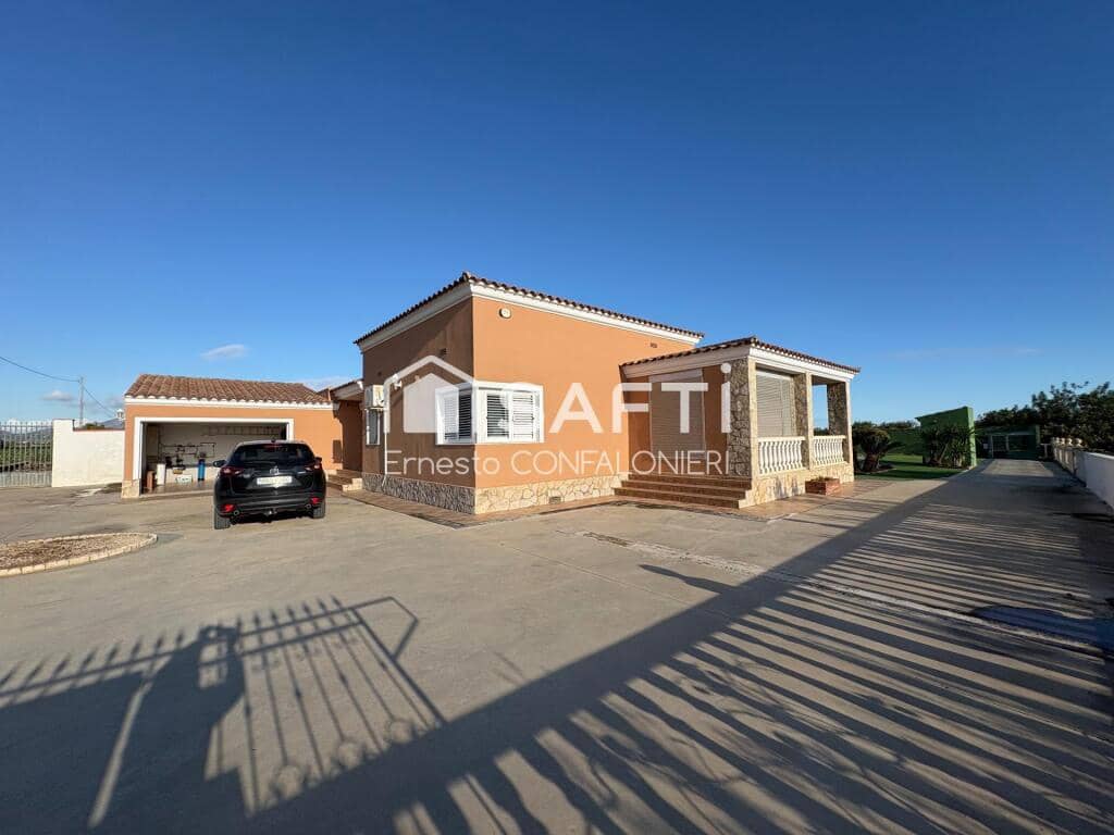 4 sypialnia Finka/Dom wiejski na sprzedaż w Vinaros z basenem garażem - 465 000 € (Ref: 9174440)