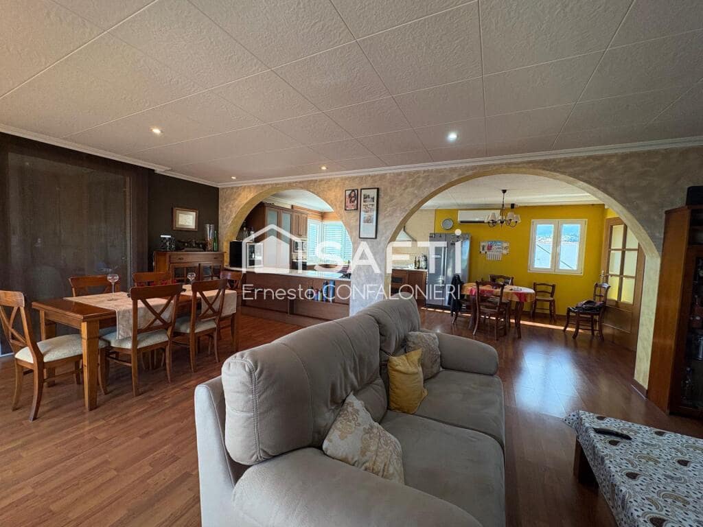 4 sypialnia Finka/Dom wiejski na sprzedaż w Vinaros z basenem garażem - 465 000 € (Ref: 9174440)