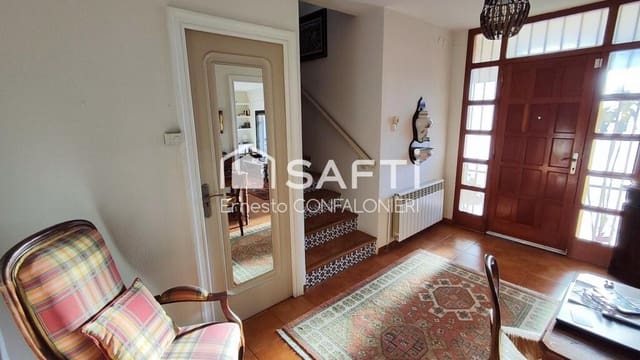 4 soverom Villa til salgs i Alcanar med svømmebasseng garasje - € 475 000 (Ref: 9174442)